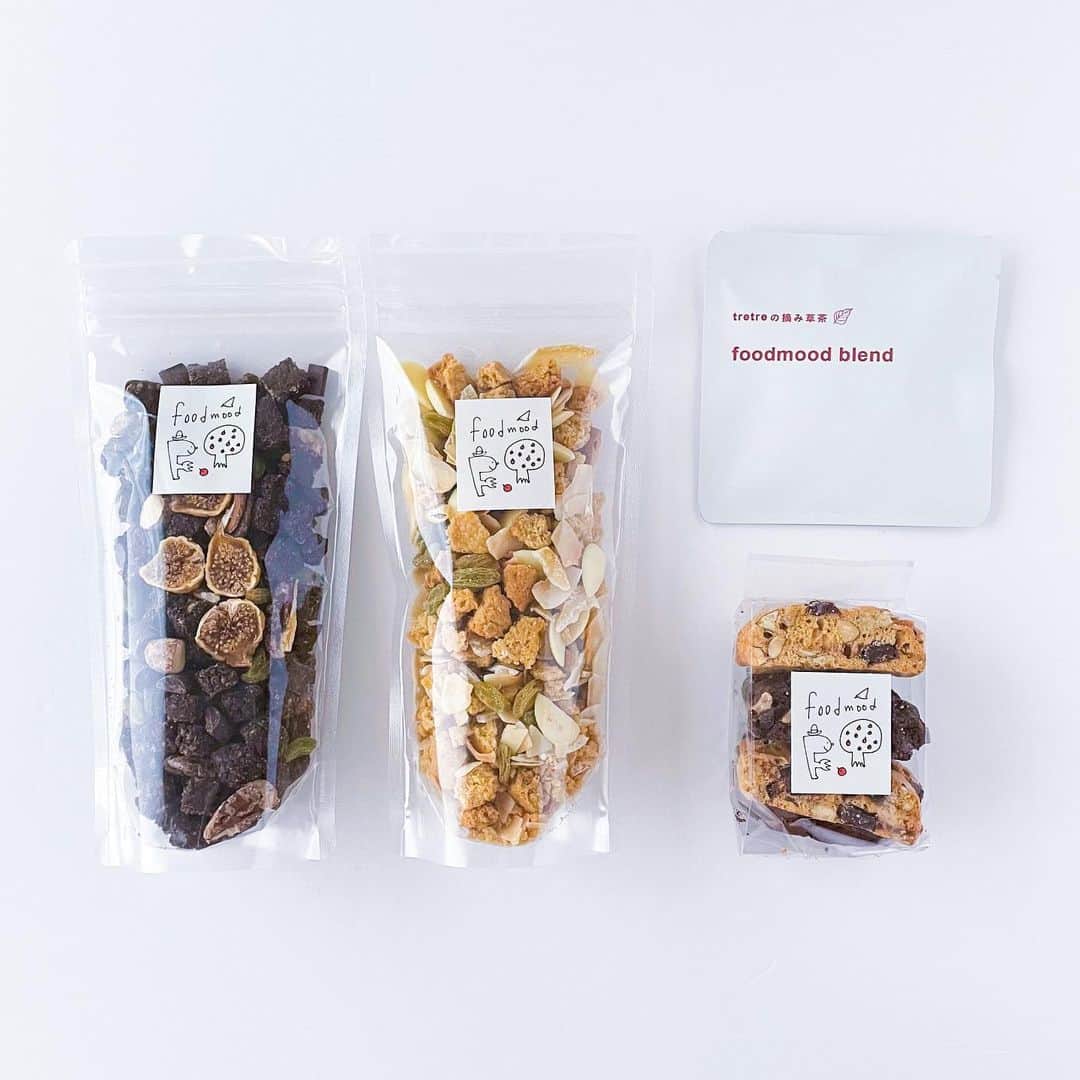 なかしましほ（foodmood）さんのインスタグラム写真 - (なかしましほ（foodmood）Instagram)「foodmoodオンラインショップでは、クッキーBOXとおまかせセット発売中です。おまかせにはオーガニックチョコを使用したビスコッティ（10本入り）が入ります🍫」11月18日 17時35分 - foodmoodshop