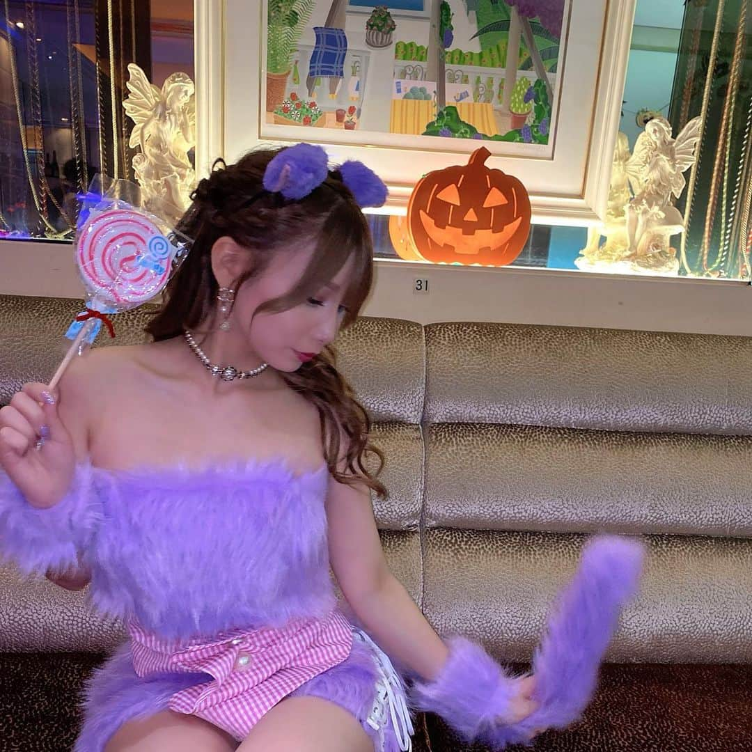 長谷川るいさんのインスタグラム写真 - (長谷川るいInstagram)「. . . ハロウィン🎃 もうとっくに終わって クリスマスムードだけど🤭💕 . . . #時差スタグラム #時差投稿  #コスプレ女子 #キャバ嬢  #岡山駅近 #六本木岡山駅前店  #岡山飲み屋 #岡山キャバクラ  #すわいぷしてね」11月18日 18時12分 - erika_okym