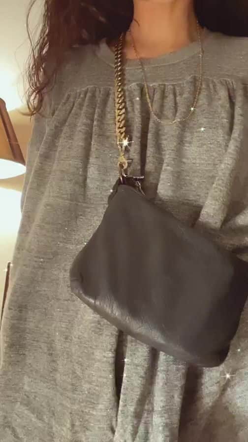 のインスタグラム：「Web store,是非チェックしてみてくださいね！」