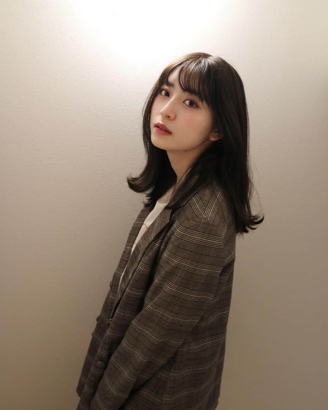 斎藤まりなのインスタグラム：「ちーちゃんに撮ってもらったやつ！📷 一眼レフで撮ってもらうと綺麗にしてもらった髪色伝わりやすくて嬉しい💇‍♀️ photo by sis💘」