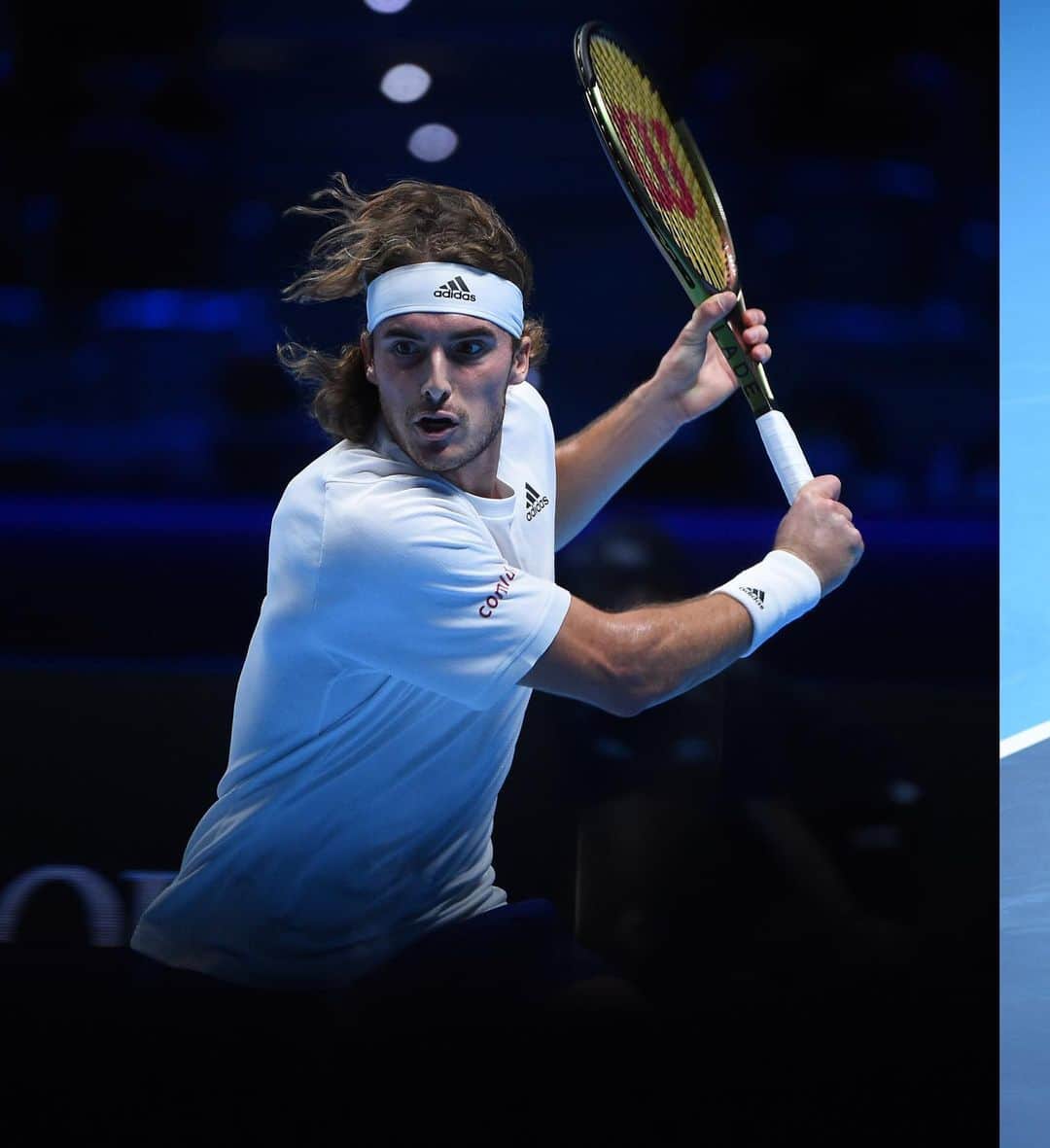 のインスタグラム：「Not a way I would have expected to end this season. Tough to wrap my head around it. The kind of tournament I was really looking forward on playing all the way this year.  I would like to dedicate this to all the beautiful moments I had on court this year. Cheers to all of the hard work, growth, commitment, suffering, belief, acceptance, devotion, audacity, and solace put into 2021. There is no room for negativity, and absolutely no reason to feel any type of regret, sorrow or dismay. My health and well-being is the most important thing, and it will always be.   I would like to personally thank every single supporter and believer of mine for their dedication thought-out this every day journey. Fans are family.  Coaches, agents, trainers, physios, managers, partners, organisations, charities and colleagues thank you for bringing the best out of me on the daily. Your values are equally worth.  Can’t wait to be back on court roaring and fighting 🦁」