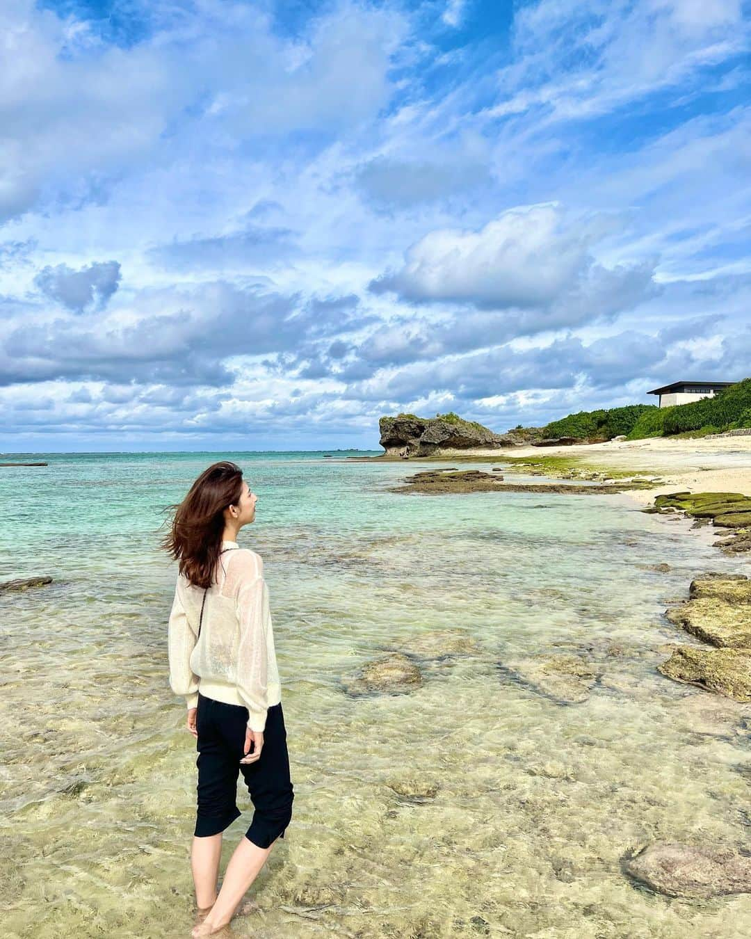 井上麻衣さんのインスタグラム写真 - (井上麻衣Instagram)「11月は誕生日だったので、、、 沖縄🏝に行ってきました✨✨ 本島は久しぶりです☺️ かなりリフレッシュできた3日間でした💕  写真が沢山あるので また載せたいと思います♪♪  . . . . #okinawa#okinawatrip #沖縄#沖縄旅行#本島#沖縄観光  #旅行#リフレッシュ旅行#誕生日旅行 #バースデー旅行#誕生日」11月18日 22時25分 - mai_inoue