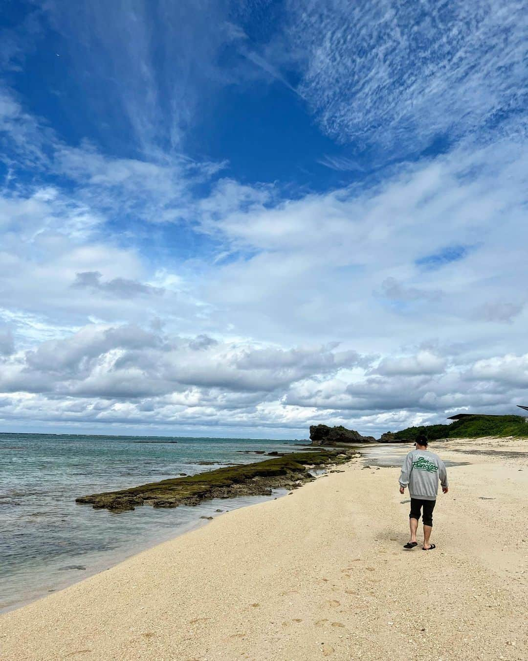 井上麻衣さんのインスタグラム写真 - (井上麻衣Instagram)「11月は誕生日だったので、、、 沖縄🏝に行ってきました✨✨ 本島は久しぶりです☺️ かなりリフレッシュできた3日間でした💕  写真が沢山あるので また載せたいと思います♪♪  . . . . #okinawa#okinawatrip #沖縄#沖縄旅行#本島#沖縄観光  #旅行#リフレッシュ旅行#誕生日旅行 #バースデー旅行#誕生日」11月18日 22時25分 - mai_inoue