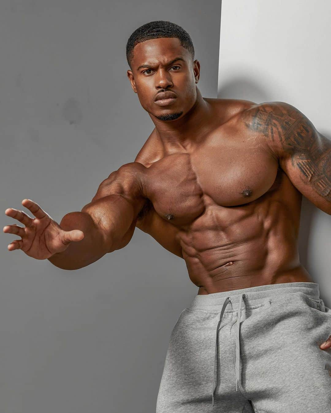 Simeon Pandaさんのインスタグラム写真 - (Simeon PandaInstagram)「All for the taking, just reach out and grab it」11月19日 2時29分 - simeonpanda