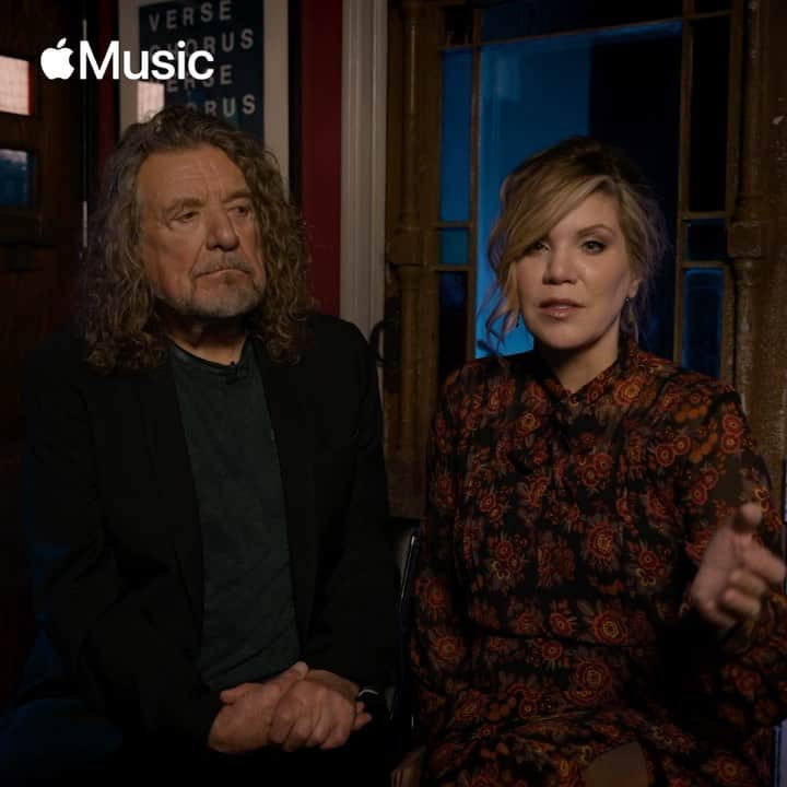 アリソン・クラウスのインスタグラム：「@robertplantofficial and I talked with @zanelowe about our new album, ‘Raise The Roof'.  Watch & listen now, only on @applemusic - link in story」