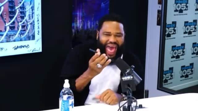 アンジー・マルチネスのインスタグラム：「KING ANTHONY delivers! 😂 @anthonyanderson  link in bio」