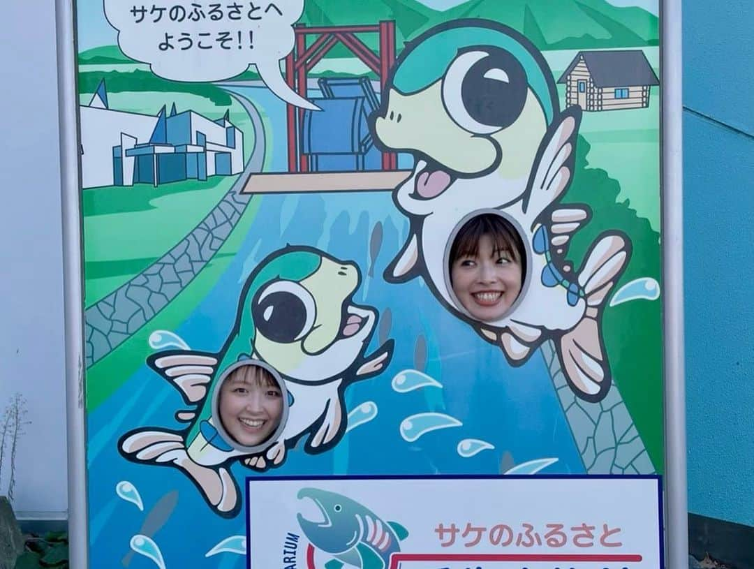 林マオさんのインスタグラム写真 - (林マオInstagram)「昨日のツキいちanna ご覧いただけましたか？？  北海道の魅力に あらためて気付かされた ロケ…  いえ、 諸国アナとの旅行でした😋❤️  1枚目はみんなで撮った最高の写真です✨  北海道のお土産プレゼントは ツキいちannaのTwitterから ご応募ください🎁  プロフィールに ツキいちannaのホームページを 貼っておきます🎶  お待ちしております🥰  #北海道#旅行#ワイナリー#オチガビワイナリー#余市#しめパフェ札幌#パフェ、珈琲、酒、佐々木#柿#柿パフェ#烏龍茶#小樽#ルタオ本店#奇跡のくちどけ#ノーザンホースパーク#乗馬#馬#かわいい#楽しい#テレビ塔#千歳水族館#小樽芸術村#ステンドグラス#ジンギスカン#すすきの#だるま#海鮮丼#いくら」11月19日 7時45分 - maohayashi_ytv