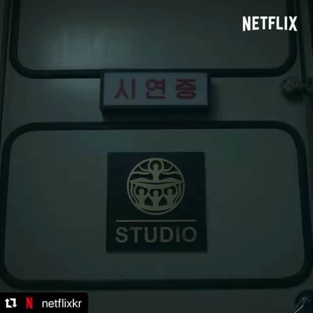 リュ・ギョンスのインスタグラム：「#NETFLIX #지옥 #hellbound #유지사제  많은 관심과 사랑과 관심 그리고 사랑 부탁드립니다.」