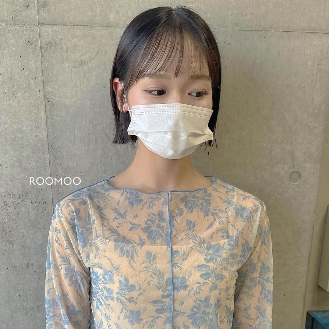 ホットペッパービューティー ヘア〈公式〉さんのインスタグラム写真 - (ホットペッパービューティー ヘア〈公式〉Instagram)「✔タッセルカット 全体的にライトな質感でシンプルビューティーに🥝🥝 . . 📷photo by @roomoo_higashi . . ‥‥‥‥‥‥‥‥‥‥‥‥‥‥‥‥ 【ヘアスタイル募集✂】 #hpb_hair をつけていただいた投稿の中から、ピックアップして紹介します♪投稿お待ちしております♡ ‥‥‥‥‥‥‥‥‥‥‥‥‥‥‥‥ . . . #タッセルカット #韓国ヘア #おかっぱ #おかっぱボブ #ぷつっとボブ #ワンレン #伸ばしかけボブ #ぷつっとカット #ぱつっとボブ #切りっぱなしボブ #切りっぱなし #ブリーチあり #ボブ #ボブヘア #ショートボブ #ベージュカラー #抜け感カラー #ロイヤルグレージュ #ミルクティグレージュ #オリーブグレージュ #前髪 #シースルーバング #トレンドカラー #トレンドヘア #ヘア #髪型 #ホットペッパービューティー #hotpepperbeauty」11月19日 18時00分 - hotpepperbeauty_hair