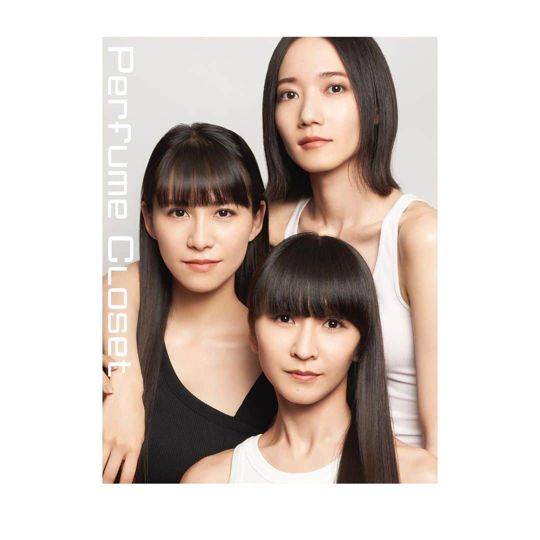 Perfumeさんのインスタグラム写真 - (PerfumeInstagram)「Perfume Closet 第6弾 Phase1のラインナップ&NEWビジュアルを公開✨ O.E.(Over Excellent)Ⓒ カットダイヤモンドをあしらったジュエリーのラインナップ、メンバーの愛らしいペットたち(Sweeties)にインスパイアされたクリームアイシャドウカラーを実現した『Perfume Closet Holiday Palette』、 そしてダンスヒール６cmにもニューカラーが登場！ さらに全国でのPOP UP SHOPの開催も決定！ ISETAN MiRROR 8店舗ではコスメパレットの販売も行います！  11/26(金)10:00よりA!SMARTにて販売スタートです。 詳細はPerfume Closetオフィシャルサイトをご覧下さい♪  Just revealed Perfume Closet Part6 Phase1 new items! Check out details on Perfume Closet official website- link in stories.✨  #prfm #PerfumeCloset」11月19日 10時16分 - prfm_official