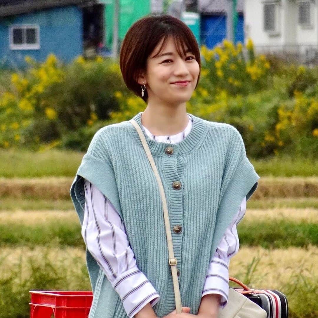 佐藤美希のインスタグラム：「本日情報解禁されました！！ ABEMAオリジナルドラマ「私が獣になった夜〜名前のない関係〜」に出演します。 全6話でそれぞれストーリーが違う1話完結物語。  私が出演するのは"第4話 幼馴染との夜、変わってしまった私"です。  スタッフさん含め明るい現場で撮影の合間にはカメラマンさんやヘアメイクさんとゴルフトークで盛り上がることも☺️  今回、ラブシーンにも初挑戦。 お芝居と向き合い、一度挑戦してみたい気持ちがありました。 撮影現場で学んだことが多く、私自身とても大きな経験となりました。 作品として楽しんでご覧いただけたら嬉しいです。  私が出演する第4話は11/25(木)22時から公開です。 予告の動画はご覧いただけるので是非！ ↓こちらからチェックできます。 https://abema.tv/video/title/90-1602?utm_medium=social&utm_source=instagram&utm_campaign=cast_ig_kemono_ap_premium_episode_90-1602 ストーリーズにもリンク貼ります！  #情報解禁 #私が獣になった夜 #わたけも #Abema #AbemaTV」