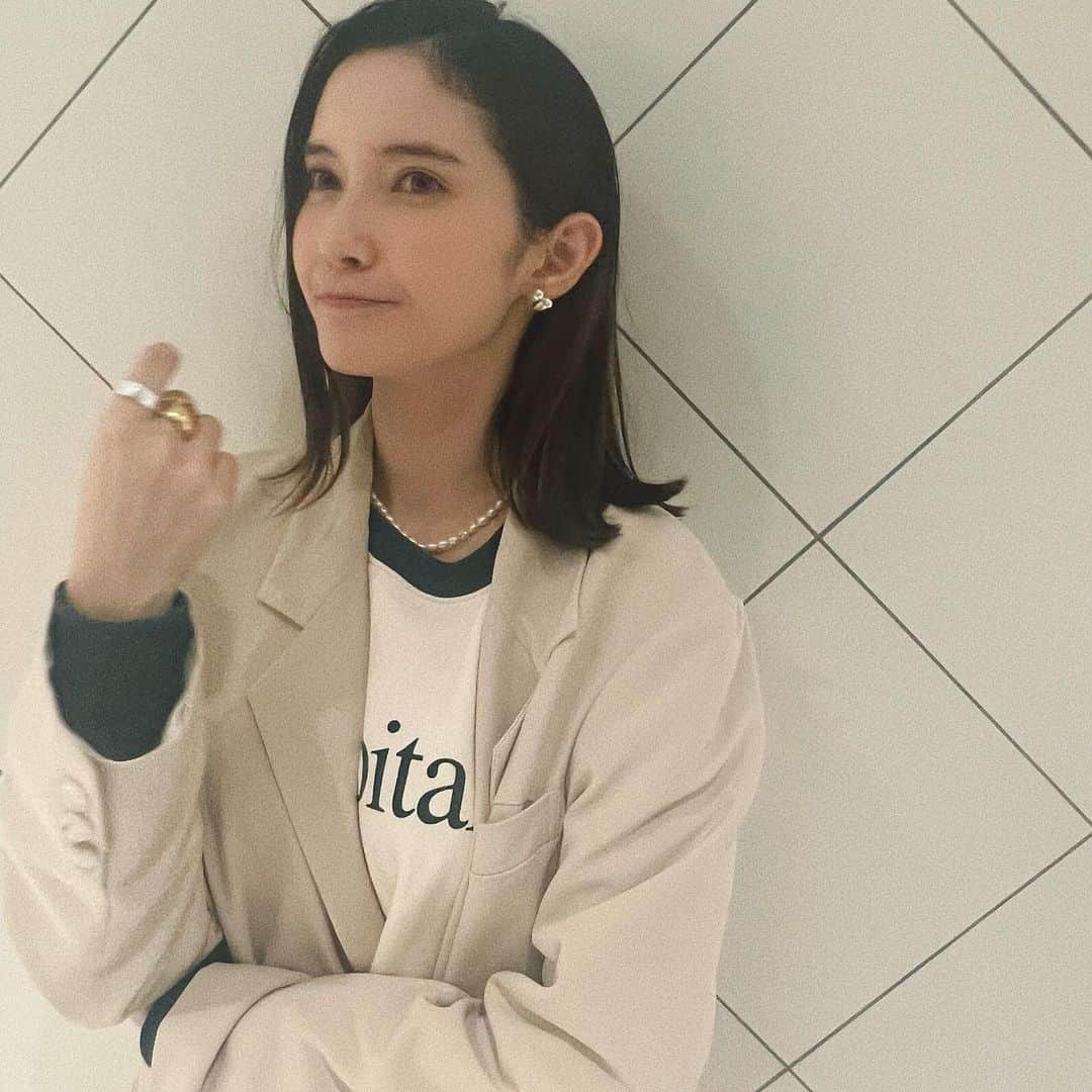市川紗椰さんのインスタグラム写真 - (市川紗椰Instagram)「昨日の魂ネイション2021オープニングセレモニーをご覧いただいた方、ありがとうございます。 今日のテーマはガンダムシリーズ ！リアルサイズのHi-νガンダムがそびえ立ちます。わお。19時から生配信です。 ⁡ https://tamashii.jp/special/tamashii_nation/ ⁡ 明日は超合金、明後日はエンディングです。 ⁡ TAMASHI　NATION　ONLINE　２０２１ １１月１９日　１９：００～　GUNDAM　FIGURES　LIVE １１月２０日　１８：００～　ロボット大集合special １１月２１日　２１：００～　エンディングセレモニー ⁡ 衣装は ジャケット  @lobject_official ブーツ @randa_pic アクセサリー @daughtersjewelry」11月19日 18時49分 - sayaichikawa.official