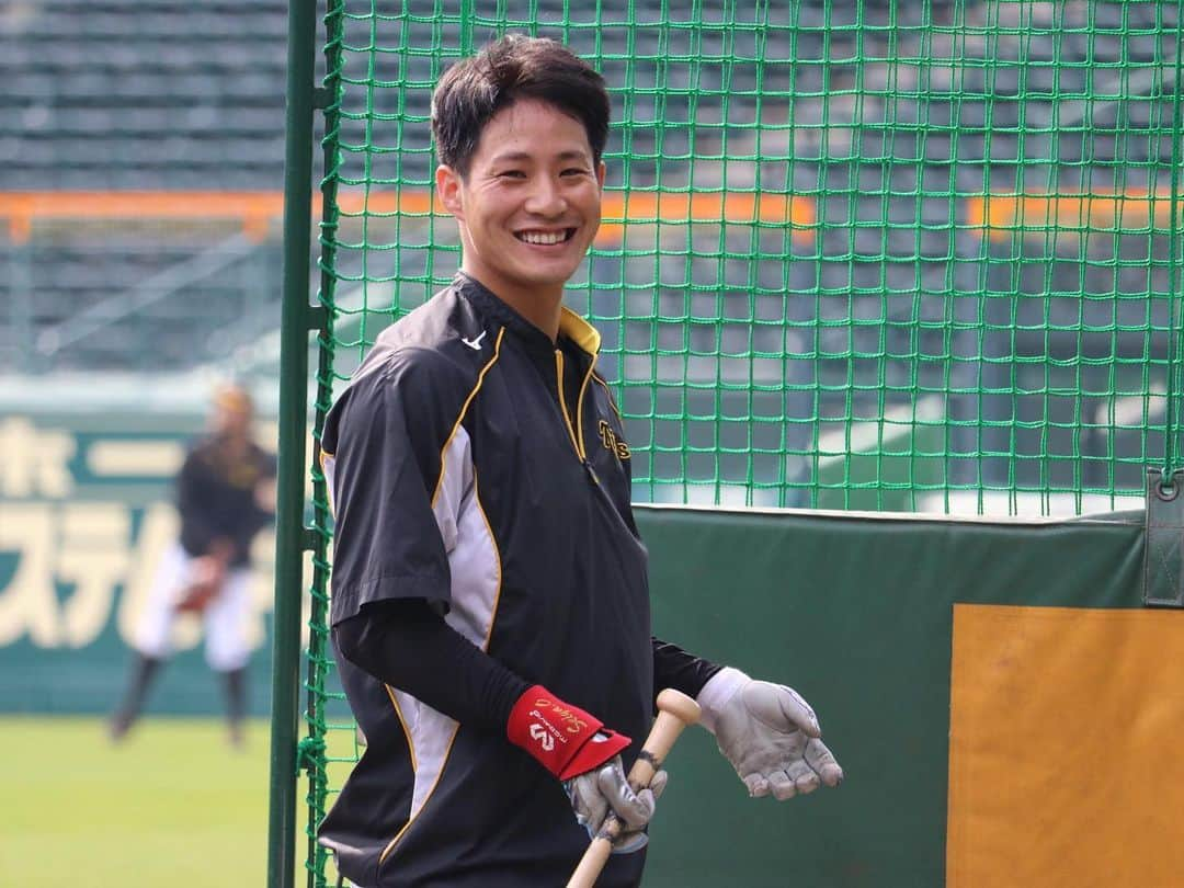 阪神タイガースさんのインスタグラム写真 - (阪神タイガースInstagram)「今日の野手の秋季練習の様子をお届けします！  #原口文仁 選手 #植田海 選手 #藤田健斗 選手 #佐藤輝明 選手 #江越大賀 選手 #板山祐太郎 選手 #山本泰寛 選手 #木浪聖也 選手 #遠藤成 選手 #阪神タイガース」11月19日 16時18分 - hanshintigers_official