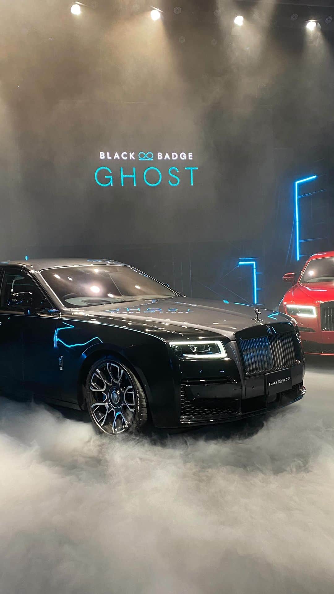 高田朋佳のインスタグラム：「Rolls Royce “Black Badge Ghost” お披露目パーティーにご招待頂きました!! #BlackBadgeGhost #BolderInBlac」