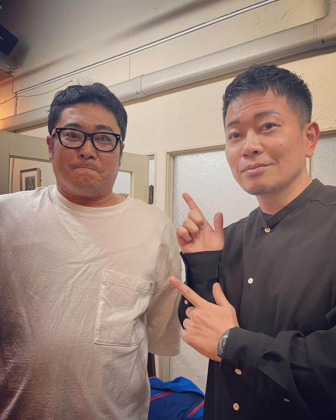 杉本知香さんのインスタグラム写真 - (杉本知香Instagram)「フォレスト名物。珍しい2ショット😆 宮迫さん&パタパタママ木下くん  昨日のくせすごの番組後半に、木下くん出たそうなのでチェックしてね（笑）  #中目黒美容室#珍しい2ショット #宮迫博之#宮迫です#YouTube #パタパタママ木下#パタパタママ#きのやん#きの兄 #千鳥のクセがスゴいネタgp」11月19日 20時06分 - sugimotoc