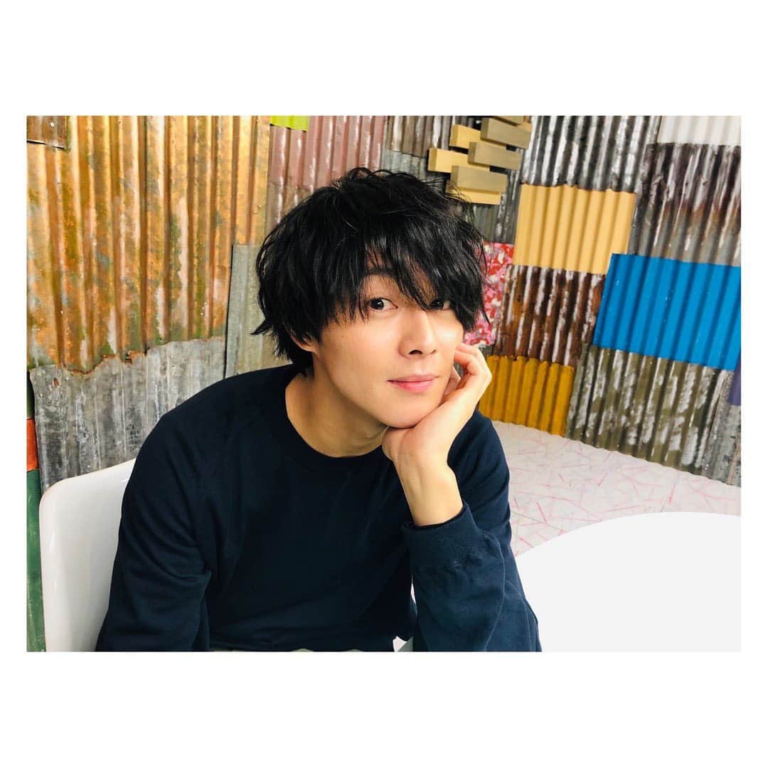 猪野広樹のインスタグラム：「いののおふご視聴ありがとうございました！  明日明後日はついにカレンダーイベント！！　渋谷、大阪でお待ちしております…！」
