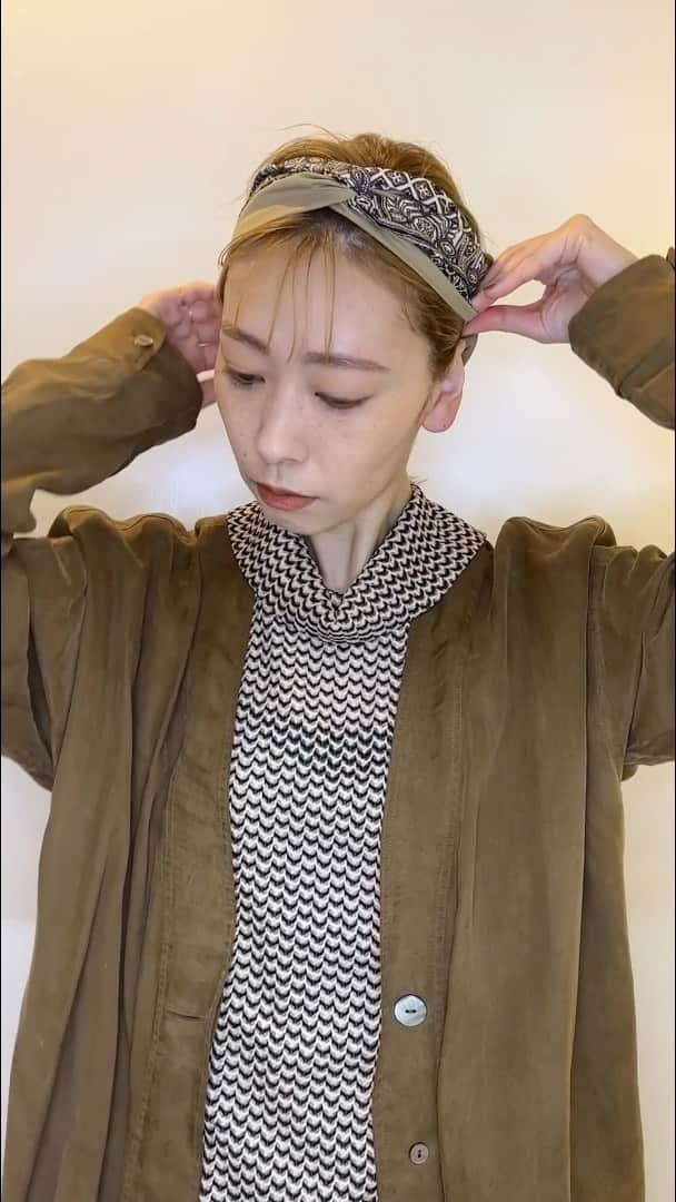 YU-U（工藤由布）のインスタグラム：「today's hair arrange🪄 ターバン×ロープ編みからの三つ編み⛓ ちょろっと巻いてます✔︎ バームついてます✔︎ バーム、カラーゴムはストーリーズハイライトhairに残してるやつです🚩 ・・・ #u動画 #uアレンジ #uボブアレンジ #ターバンの付け方 #イロドリターバン」