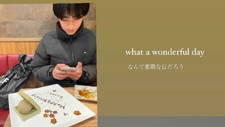 MINMIさんのインスタグラム写真 - (MINMIInstagram)「長男キーが14歳の誕生日迎えました。秋晴れの空と紅葉が綺麗な日に生まれた彼の誕生日は、いつも綺麗に晴れてます。小さな頃からお祝いしてたけど、歳頃になり、去年はアイ君とマカとで、キーのいないお家で誕生日をしっぽりお祝いしてました。 今年はアメリカで少し早め誕生日をみんなに祝ってもらい、一緒にご飯も食べに行ったり バースデー🎂 とても楽しかった まだまだ続くと思ってた子育て、一年前、彼の意思で長男だけ別に暮らす事になりました。寂しくて、子育てを振り返り 叱ったりぶつかりあった事を少し後悔したりもしました。  でも離れて暮らし、めちゃくちゃ成長しました。 優しく頼れるお兄さんになりました。挑戦してる姿もとても誇りに思ってます。反抗期が早く中学で親離れするのも 早いのかな、と思いましたが 今の彼をみてると、巣立っていく事、手放した事もこれでよかったと思えます。  勉強が好きじゃなかったり、好き嫌いが強くて、どう育てたらいいの？って悩んだりした時もありましたが、 個性が彼の強みだと信じる事にしました。これからもまだまだ壁にぶつかるだろうし 簡単にいかない事もあると思いますが大きく見守っていきたいと思います。早熟で自分で選んで歩んでいる事。失敗もさせてやりたい 成功もさせてやりたい どちらの経験も大切だから 彼の選ぶことを信頼して、全部含めて応援していきたいと思います。お世話になってる皆様ありがとうございます。そしてこれまで仲間、スタッフ、助けてもらって愛をいっぱいもらってありがとうございます。子育てに奮闘してるママ、パパ、今一緒に過ごせる限定の期間をたっぷり楽しんくださいね🎂　 彼のママになれてわたしはとても幸せです happy 14th birthday key!!! 2021.11.18」11月19日 23時40分 - minmidesu