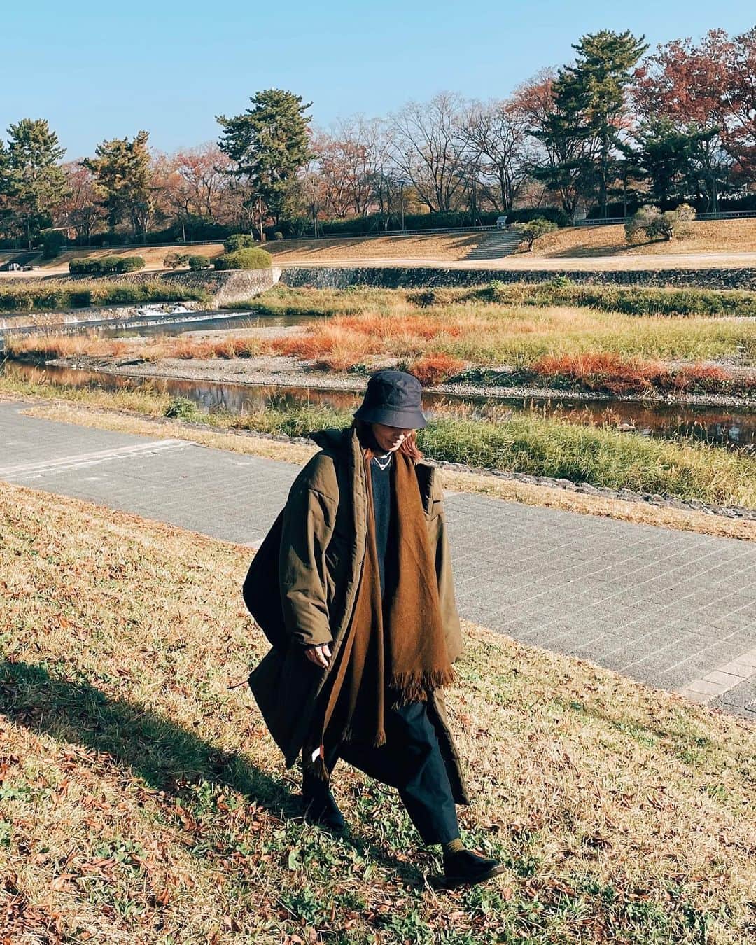 花楓のインスタグラム：「おはようございます。  京都に着地🍁 晴れてて、最高に嬉しい。  仕事です。  #いれるだけで幸せな場所 #京都」