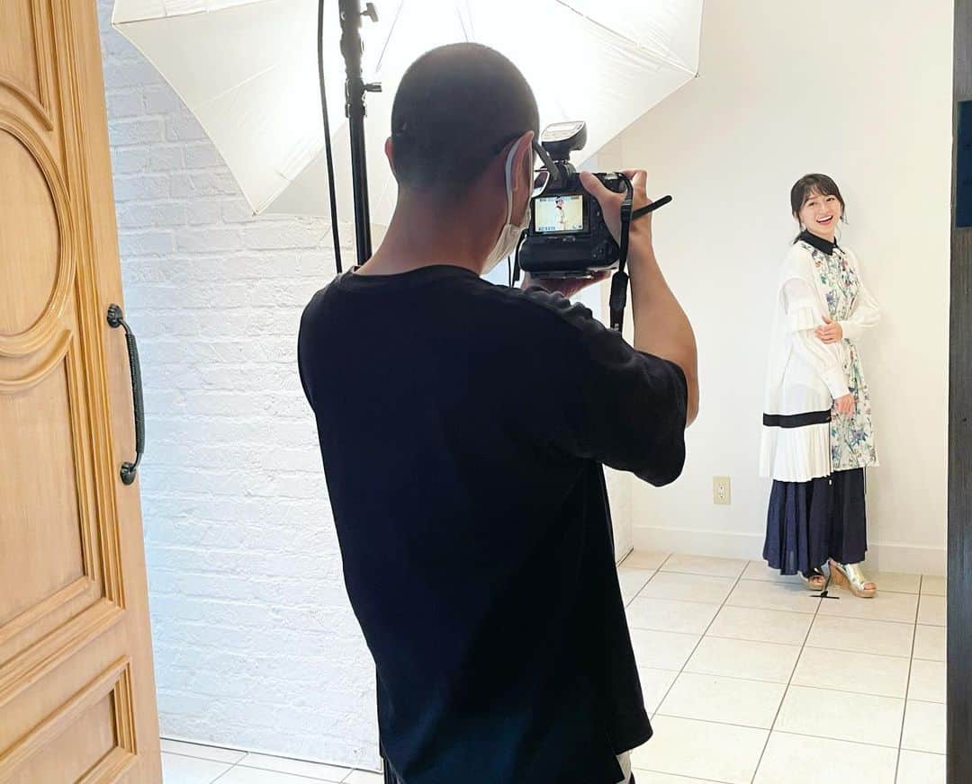 片渕茜さんのインスタグラム写真 - (片渕茜Instagram)「テレビ東京女性アナウンサーカレンダー2022、今日からテレ東本舗。にて発売です。 よろしければチェックしてみてください(^ ^)  今年もあと1ヶ月ちょっと。 早すぎます、、」11月20日 10時39分 - akane_katafuchi