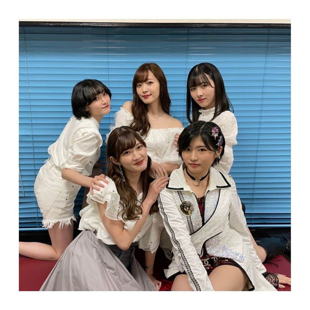 加賀楓さんのインスタグラム写真 - (加賀楓Instagram)「M-line Special 2021〜Make a Wish!〜 中野サンプラザ公演 ゲスト出演させていただきました！  来てくださった皆様ありがとうございましたm(_ _)m  めちゃめちゃ楽しかった、、、(o^^o)  #加賀楓 #モーニング娘21 #morningmusume21 #鈴木愛理 さん #宮本佳林 さん #小片リサ ちゃん #川村文乃 ちゃん #MSMW」11月20日 21時40分 - kaede_kaga.official