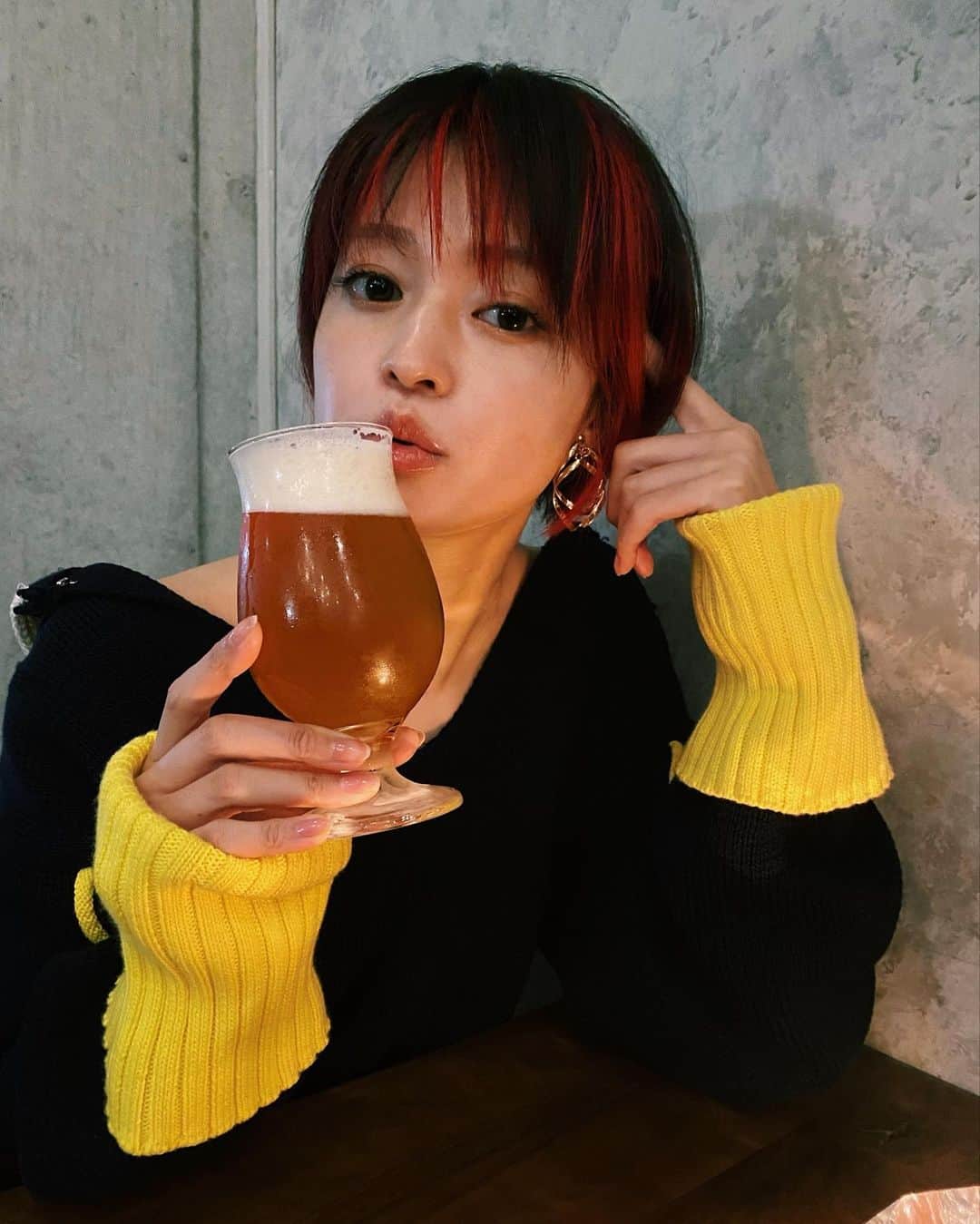 小林涼子さんのインスタグラム写真 - (小林涼子Instagram)「. 久々に…🍻❤️ クラフトビールって こんな色んな味があるんだね〜😳  #arleee #クラフトビール #中目黒グルメ　#ほろ酔い」11月20日 21時44分 - ryoko_kobayashi_ryoko
