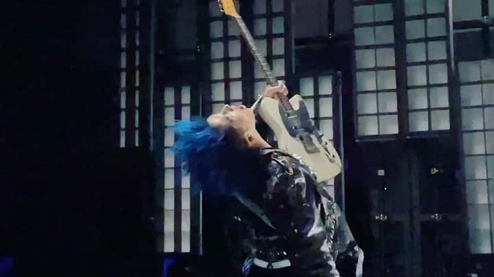 のインスタグラム：「Be ready to bang yo head.   #UnderCityNights  11/20 12PM (Los Angeles) 11/20 8PM (UK) 11/21 5AM (Tokyo)   @arcaneshow @riotgames  @riotgamesmusic」