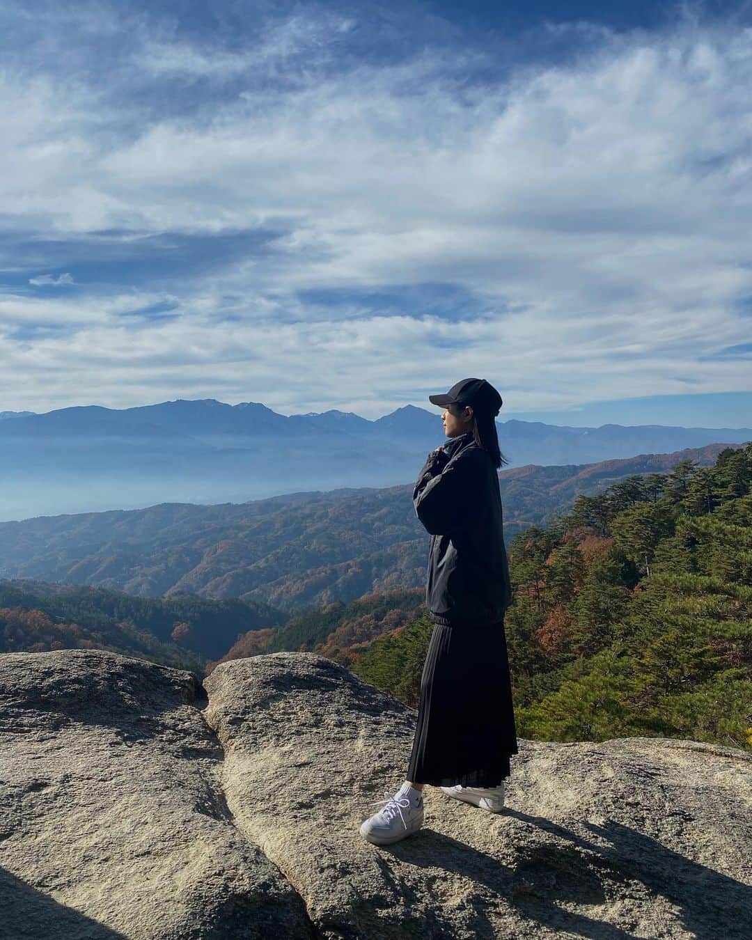 森川真帆のインスタグラム：「紅葉が見頃の昇仙峡🍁 パワースポットでエネルギーチャージ完了！  #昇仙峡」