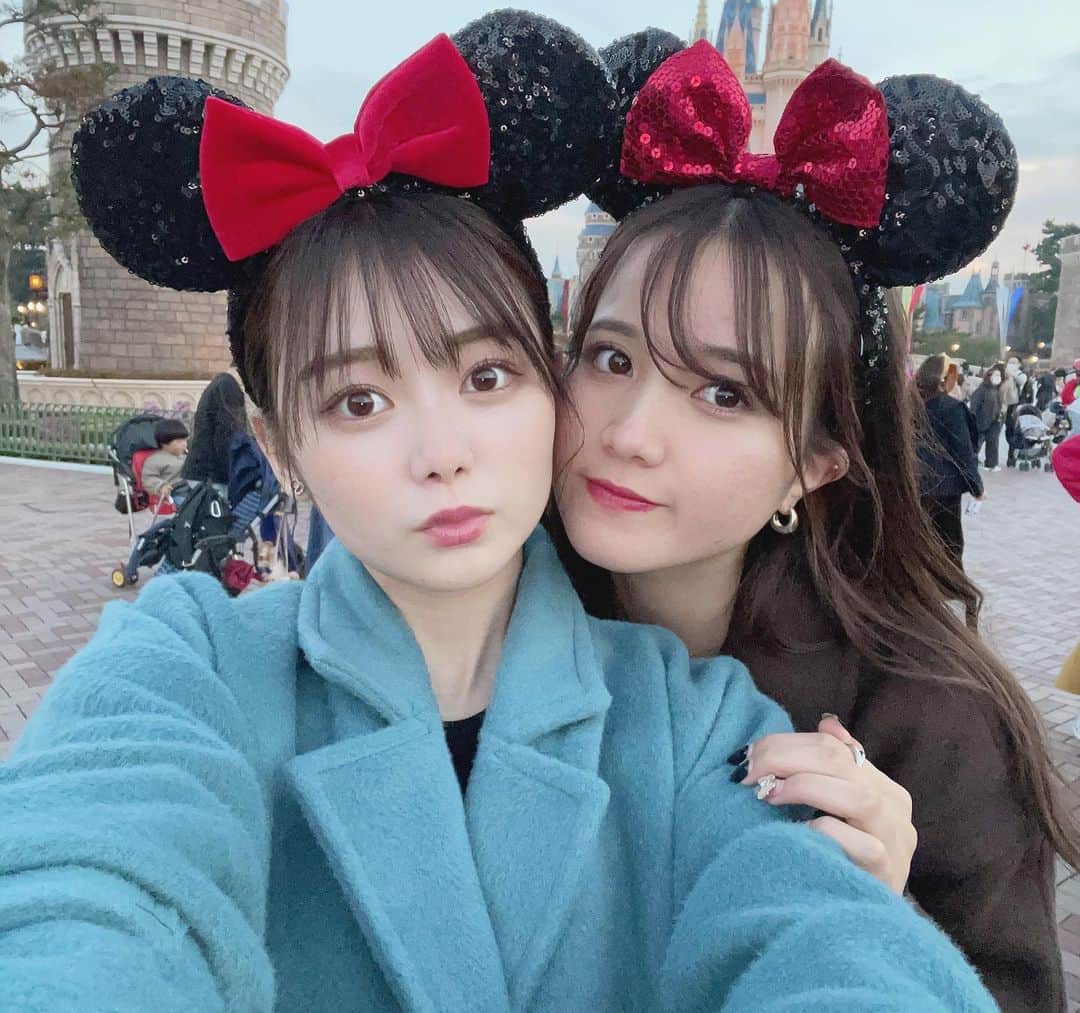 宮川里奈さんのインスタグラム写真 - (宮川里奈Instagram)「☺︎ 最近えりと会いすぎてる問題😊 ベイマックスのアトラクション初めてのれた日！楽しかった🤍 #disneyland」11月20日 16時46分 - rinamiyakawa0926