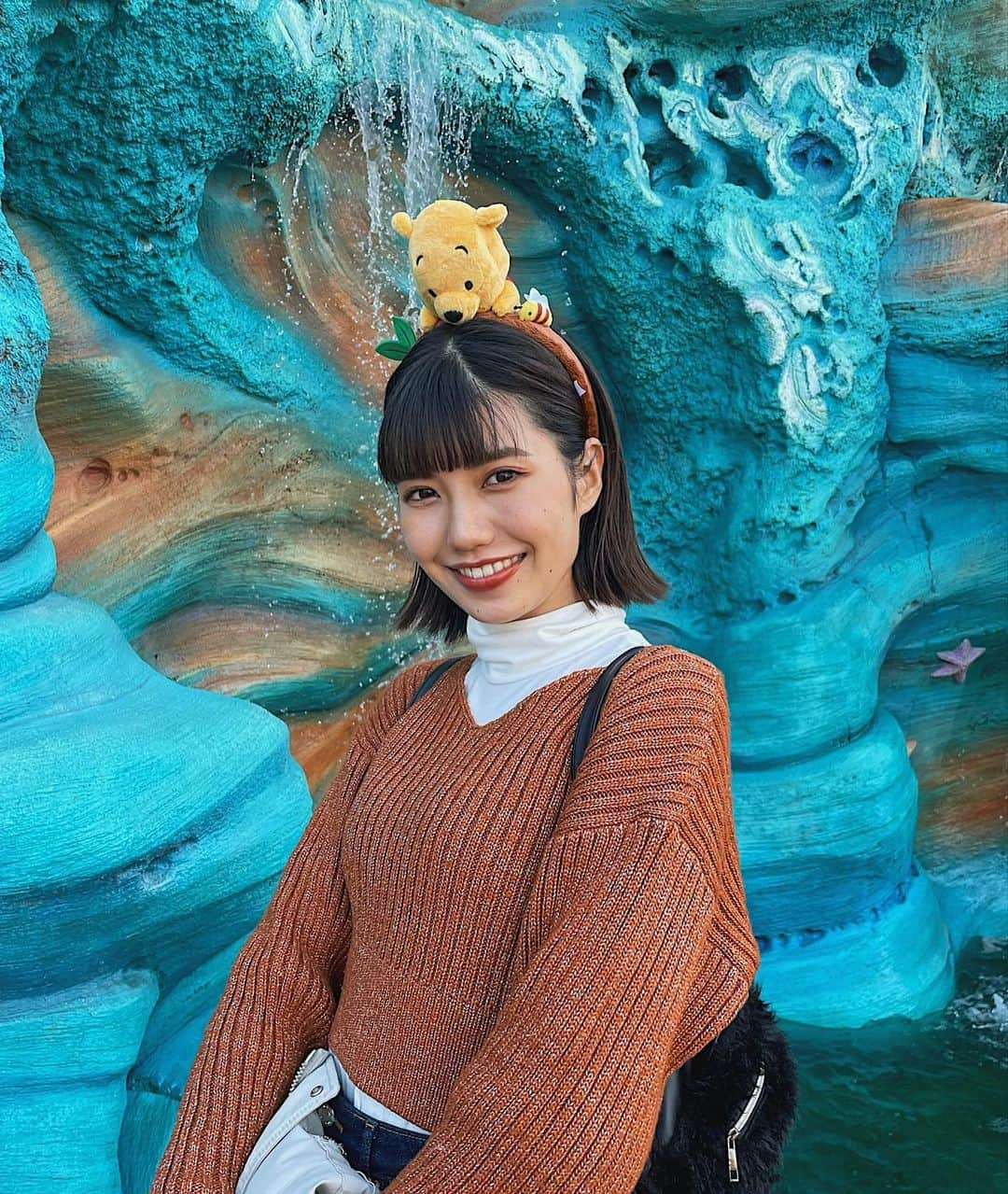 岡山瑠沙さんのインスタグラム写真 - (岡山瑠沙Instagram)「またまたディズニー🌋🧡  #tdl #tds #disneyland #disneysea #disney #disneyresort #東京ディズニーランド #ディズニーシー  #🏰 #🌋 #ディズニーコーデ #ootd #fashion #instagram #プーさん #ディズニーカチューシャ #ミニボブ #ぱっつん前髪 #outfit #fyp #followｍe #photography #インスタ #insta #インスタ映え #codenate #likesforlike」11月21日 15時50分 - rusa_okayama