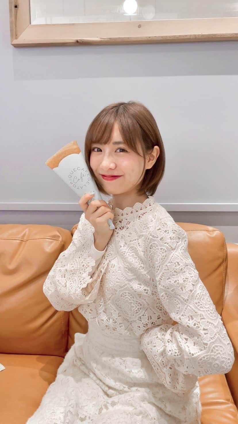 鈴木泉帆のインスタグラム：「久しぶりのもぐもぐリールです🌟  クレープ食べたんですけれど 思いっきり白いレースの袖に ピスチオのクリームつきました🥲 上手に食べられません🥲  でも美味しかったからいいの🥳  #リール　#クレープ #ジェラピケカフェ  #ジェラピケ #ボブ　#サロモ #サロンモデル　#被写体　#被写体モデル　#撮影モデル #カメラ　#カメラ」