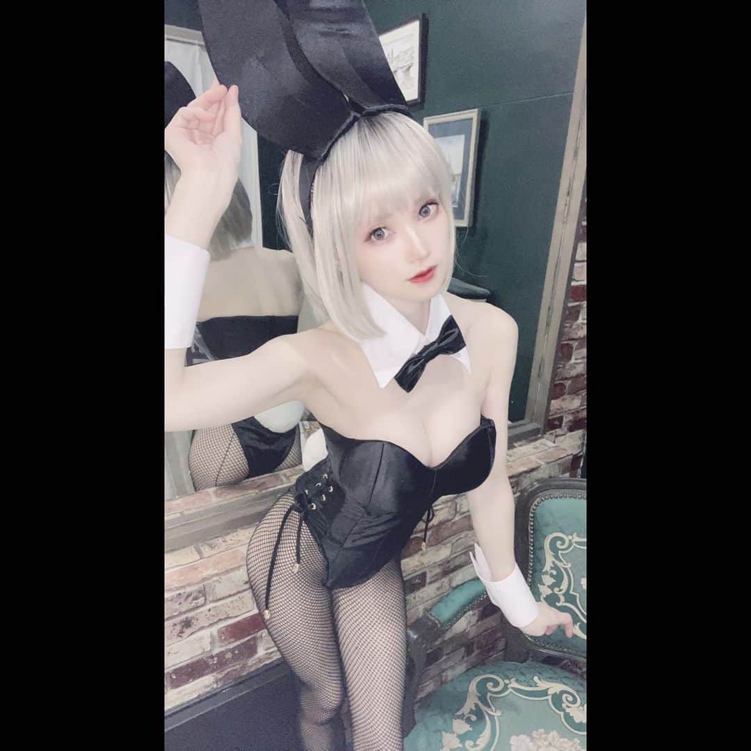 赤木クロのインスタグラム：「おはようバニー🐰  #anime #animegirl #animejapan #animeworld #japan #japanesegirl #日本 #サブカル #漫画 #comic #cos #cosplay #cosplayer #cosplaygirl #cosplayers #コスプレ #コスプレイヤー  #gravure  #lingerie  #일본여자 #코스프레 #그라비아 #角色扮演 #バニーガール　#bunnygirl」