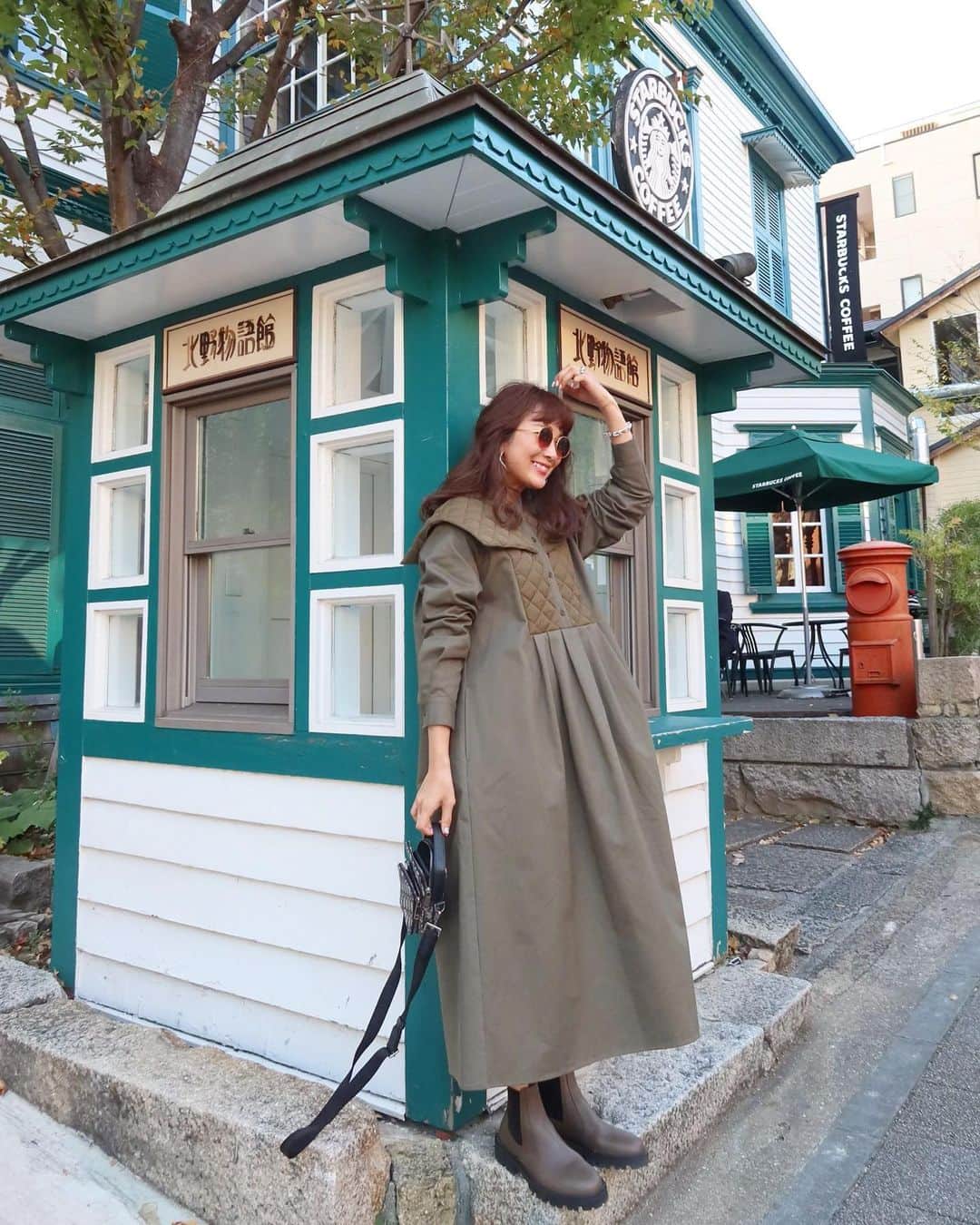 Mai Wakimizuのインスタグラム：「以前ストーリーズでチラッとお見せしてから沢山ご質問を頂いたワンピース♡linkableらしさが沢山詰まった完成度の高い1枚に仕上がったかな、と♡ワンピースは真冬でも問題なく着れるしっかりめの厚手生地。それでもしっかりボリュームを出したかったので、これでもか！というほど贅沢に用尺を使いギャザーも細かく。ミリタリー感あるkhakiも良い色♡ dress:#linkable @linkable_official(今週25日発売予定)」