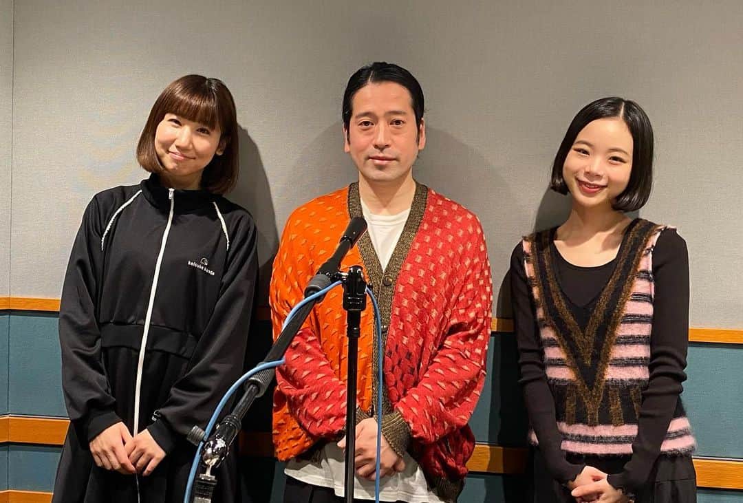 のインスタグラム：「趣里です！ ⁡ 本日26時から、TOKYO FM特別番組松本隆50周年記念ラジオドラマ「恋人ができてしまったら、心を風街に閉じ込めて。」が放送になります。 脚本演出は根本宗子さんで、ピースの又吉さんとご一緒させていただきました。 素敵な企画に参加できたこととても光栄です。 遅い時間ですが、秋の夜長のお供に...."わたし"の心を聞いて感じていただけたら嬉しいです！ よろしくお願いします☺️ ⁡ #TOKYOFM #趣里」