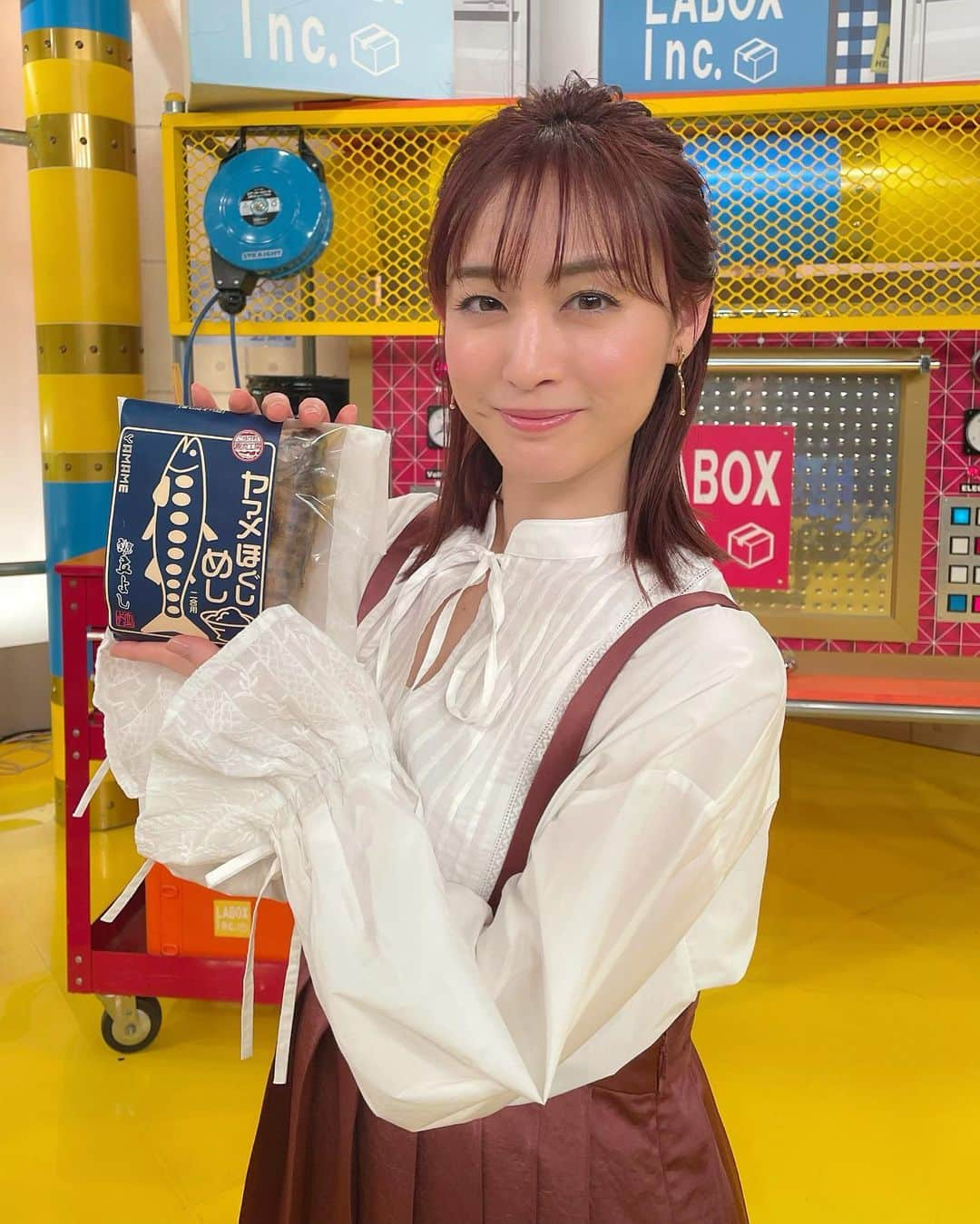 新井恵理那さんのインスタグラム写真 - (新井恵理那Instagram)「11/21の『所さんお届けモノです！』(MBS/TBS 日曜5時から)  山梨県の道の駅から楽しく美味しいものが届きますー！*\(^o^)/* 探してくれるのは#宮下草薙 のおふたり！ #所さんお届けモノです #道の駅 #所ジョージ #田中卓志 #新井恵理那 #centforce」11月21日 15時21分 - elina_arai