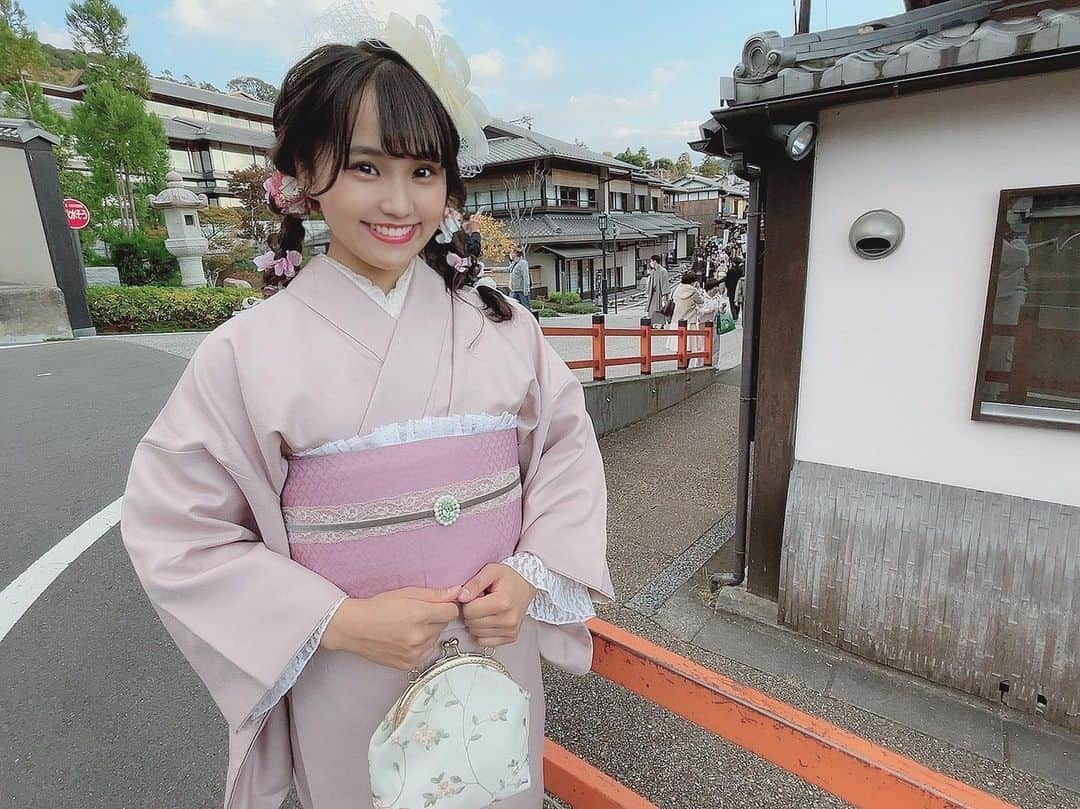 渡辺未詩（ミウ）さんのインスタグラム写真 - (渡辺未詩（ミウ）Instagram)「京都☺︎着物めちゃめちゃ好みの雰囲気だった◎ . #京都着物 #京都観光 #着物 #着物レンタル #着物女子 #京都  #きもの #着物ヘア」11月22日 1時54分 - uug_p_miu