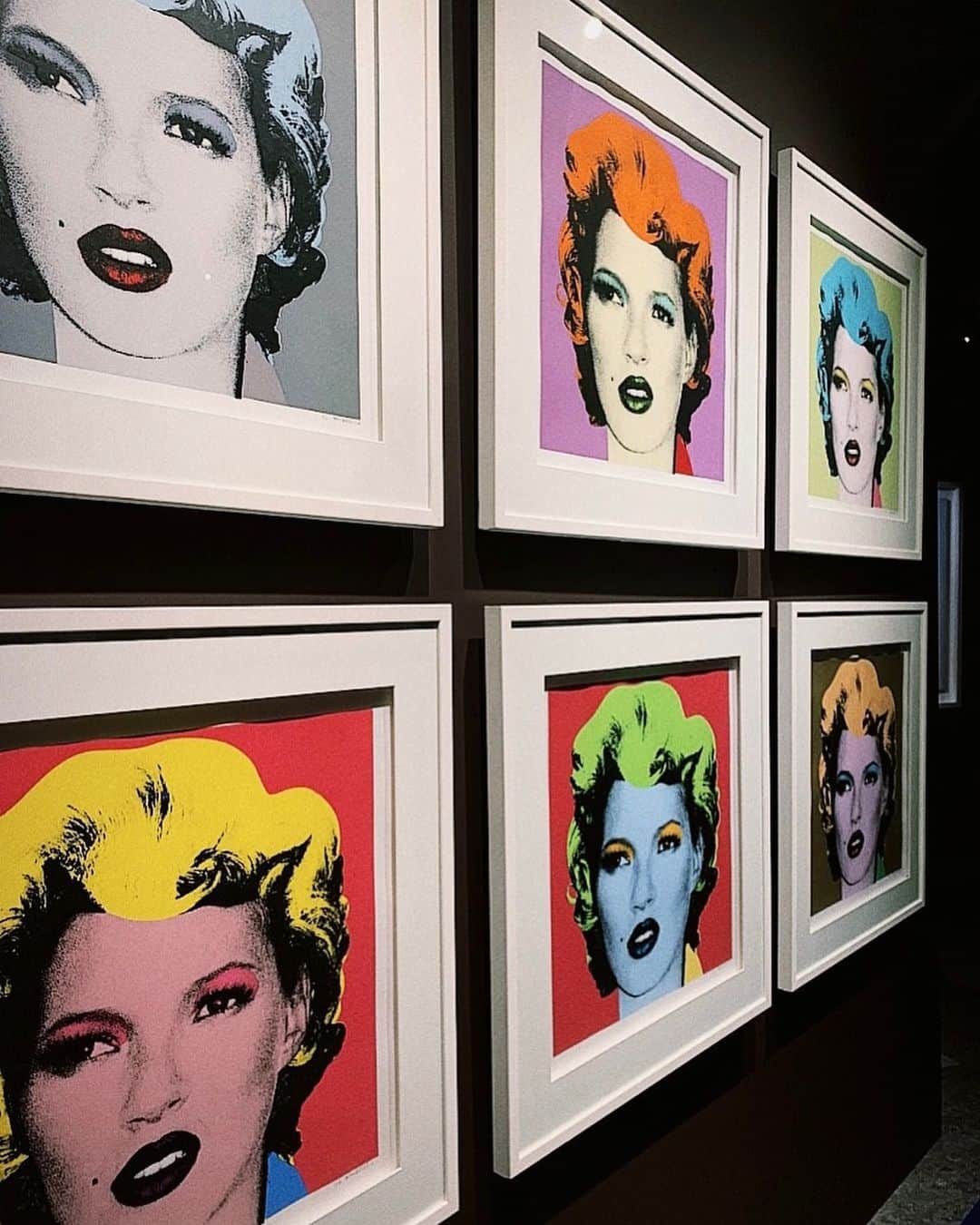 ellieのインスタグラム：「・ ・ 🐭BANKSY🐭 ・ ・ 〝Kate Moss〟 　の写真がお気に入り✨ ・ ・ アートって色々考えさせるなぁ〜💭 ・ ・ ・ #banksy #banksyjapan #katemoss #art #photography #photo #バンクシー #バンクシー展 #天才か反逆者か」