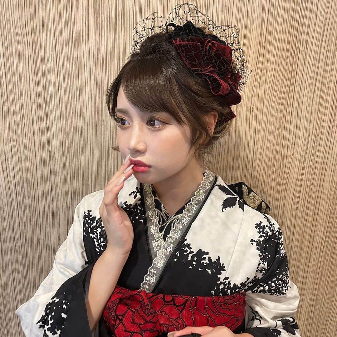 のインスタグラム：「#gekklegirlsfes2021 ありがとうございました❣️  福岡のみなさんの熱量に感動しました✨ うちわとか作ってくれたまりふぁむの子ありがとう！ バッチリ見えたよん😭💖  今回来れなかった子もまた福岡に絶対来るので待っててください🥺  二日間バタバタだったけどとっても幸せでした。 ありがとうございました✨  #キモノハーツ #キモノハーツ福岡 #sugarnine」
