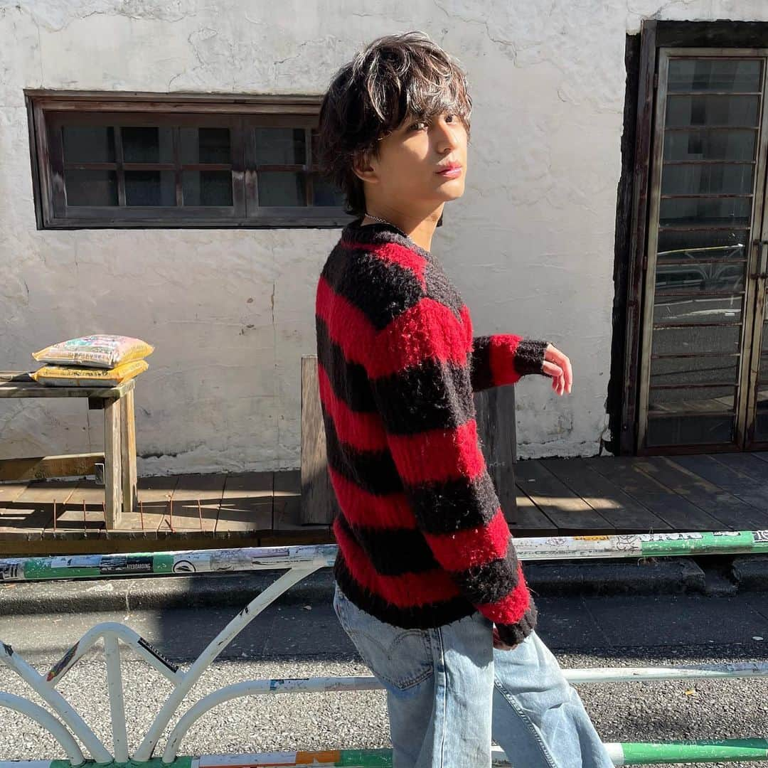 中島健さんのインスタグラム写真 - (中島健Instagram)「. Stripes 🟥◼️  #中島健」11月21日 21時47分 - njpw_k