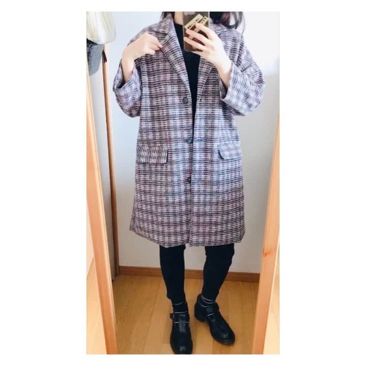 madebyayaのインスタグラム：「裏地付きコートできあがり🧥 編集します( ᷇࿀ ᷆ )  #sewing #diy #handmade #isew #memade #sewingproject #handmadewardrobe #handmadefashion #seamstress #slowfashion #sewist #sewcialists #sewinglove #coat #sewingmachine #costura #couture #nähen #шитье #裁縫 #ソーイング #ハンドメイド大人服 #ミシン #手作り服 #洋裁 #自製 #手作 #미싱 #핸드메이드코트 #만들기」