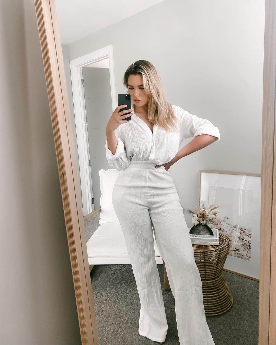サラ・ハリスのインスタグラム：「Monday Mood 😋」