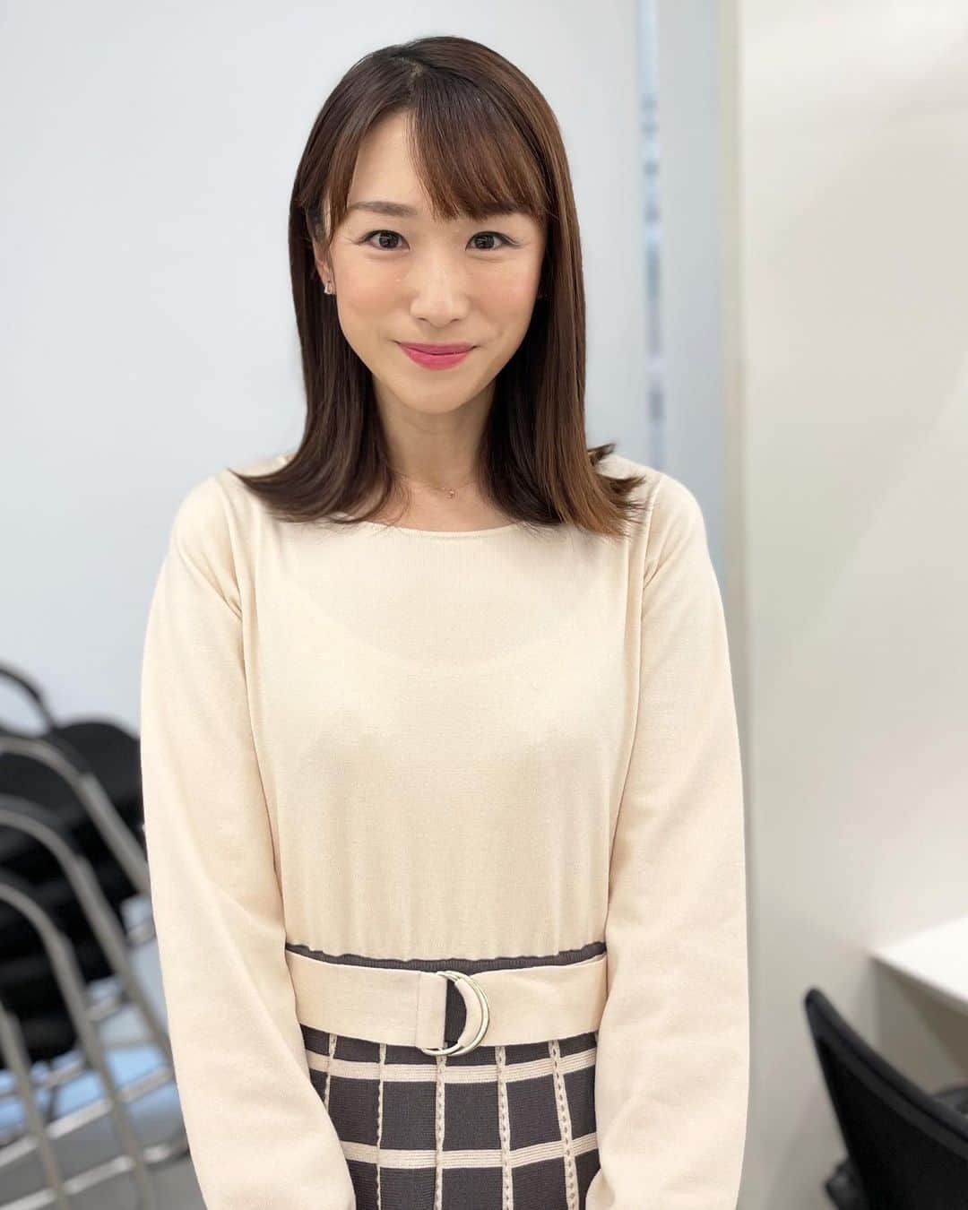 堂真理子さんのインスタグラム写真 - (堂真理子Instagram)「放送中の「ワイド！スクランブル」、本日の衣装は、  ☆ワンピース… #proportionbodydressing  ☆アクセサリー… #ete  でした👗✨  午後も頑張りましょう❣️   #大下容子ワイドスクランブル #ワイドスクランブル #ピックアップ #ニュース #テレビ朝日 #堂真理子   #アナウンサー #アナウンサー衣装 #番組衣装」11月22日 12時30分 - mariko_do