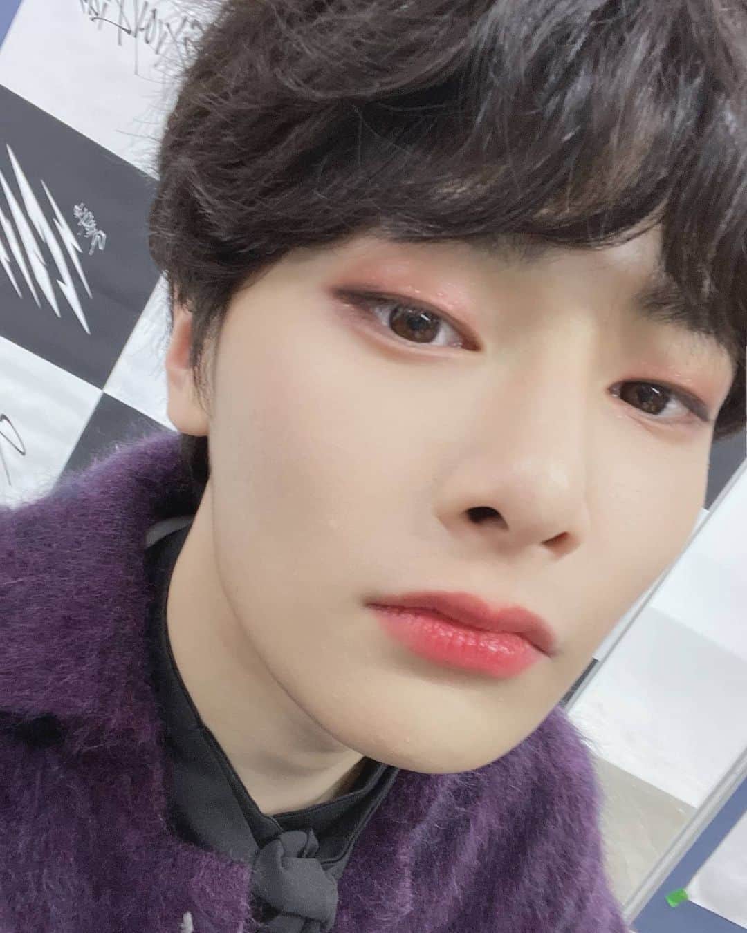 Stray Kidsさんのインスタグラム写真 - (Stray KidsInstagram)「💜 #StrayKids#STAY#IN스타그램#🦊」11月22日 18時19分 - realstraykids