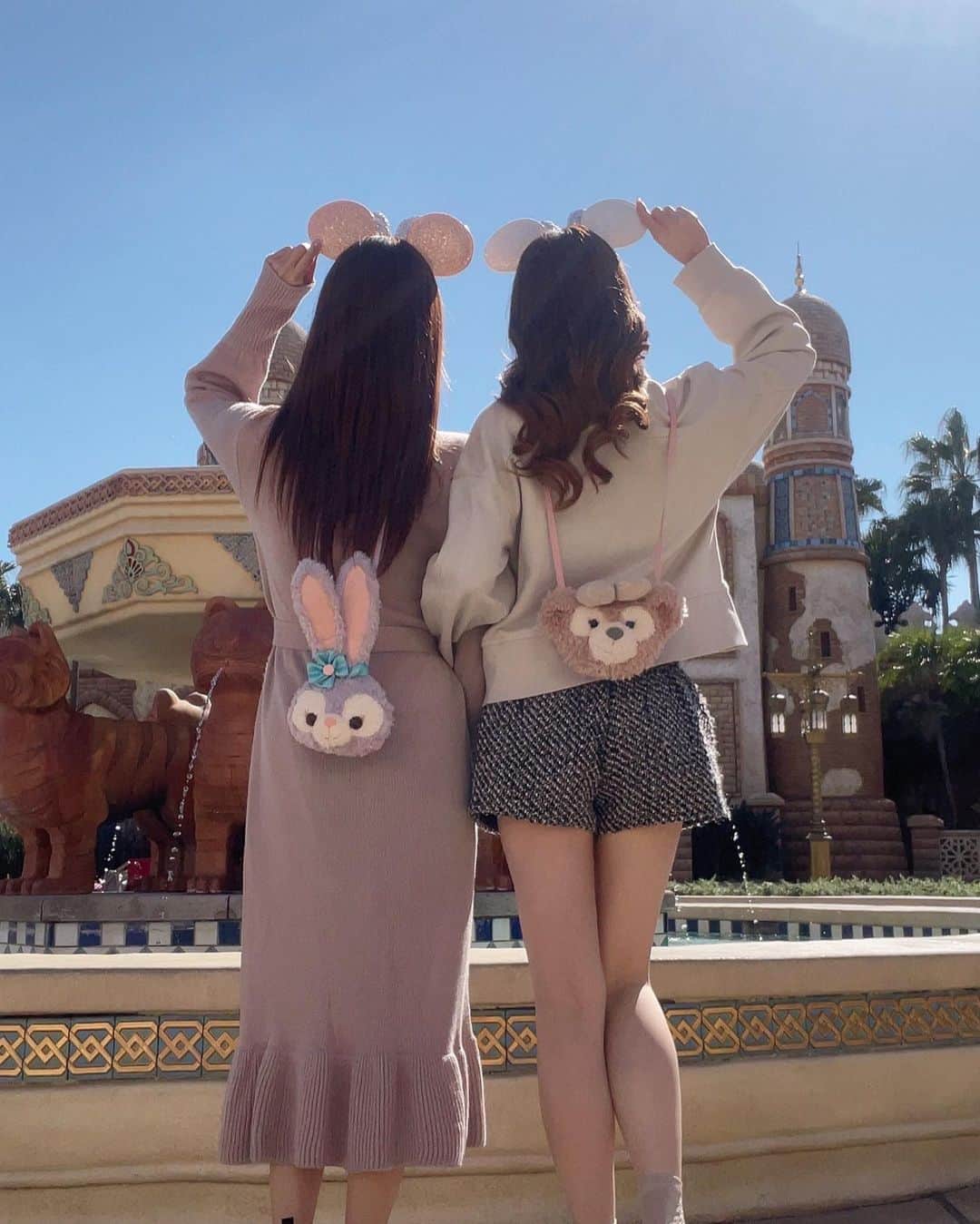 一條りおなさんのインスタグラム写真 - (一條りおなInstagram)「. Desney Sea🐠🏰🤍 . My darling💋の  @koharu_hakamada と👯‍♀️🎀 . #desney  #desneysea #ディズニーシー #ダッフィー #シェリーメイ #ステラルー #ダッフィーフレンズ #ソアリン #20thanniversary」11月22日 19時33分 - riona.i