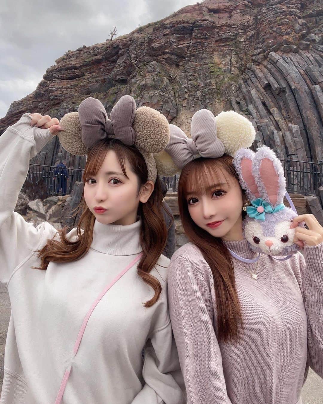 一條りおなさんのインスタグラム写真 - (一條りおなInstagram)「. Desney Sea🐠🏰🤍 . My darling💋の  @koharu_hakamada と👯‍♀️🎀 . #desney  #desneysea #ディズニーシー #ダッフィー #シェリーメイ #ステラルー #ダッフィーフレンズ #ソアリン #20thanniversary」11月22日 19時33分 - riona.i