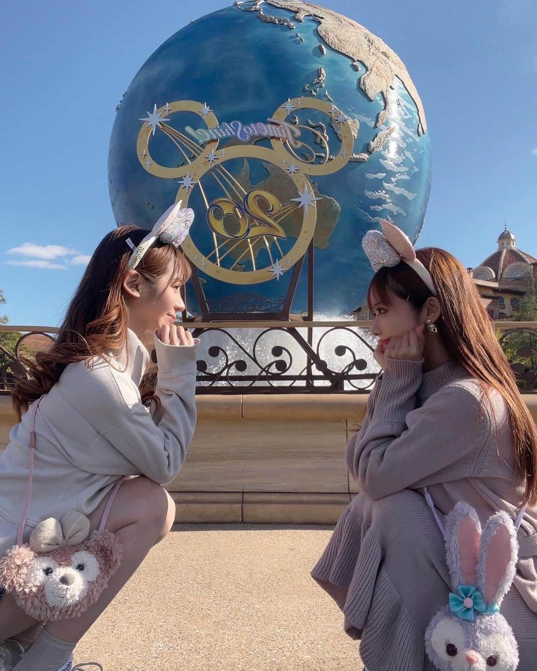 一條りおなさんのインスタグラム写真 - (一條りおなInstagram)「. Desney Sea🐠🏰🤍 . My darling💋の  @koharu_hakamada と👯‍♀️🎀 . #desney  #desneysea #ディズニーシー #ダッフィー #シェリーメイ #ステラルー #ダッフィーフレンズ #ソアリン #20thanniversary」11月22日 19時33分 - riona.i