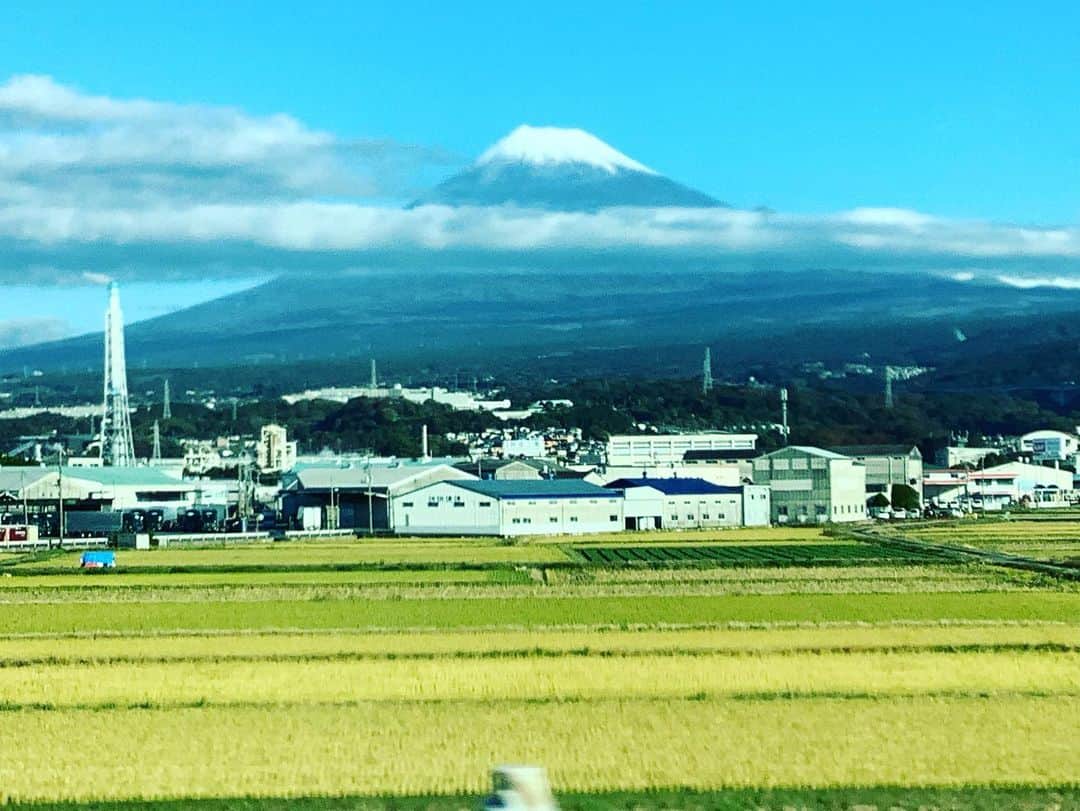 ほんこんさんのインスタグラム写真 - (ほんこんInstagram)「今日の富士山🗻 No1😘 #mtfuji #富士山 #ほんこん」11月23日 8時32分 - hongkong2015_4_9