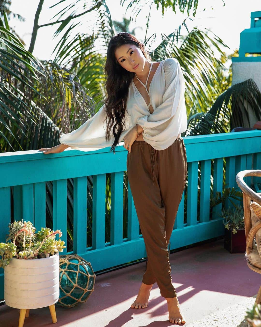 GODDESS OF LOVEのインスタグラム：「I just posted the first issue of my E-zine to my fansite. I can’t post the cover here, but it contains a new’d photo series and I talk about my first home purchase, my dating life, and my top 3 Crypto Investments that have made me hundreds of thousands in just 18 months. The E-zine will be available thru other platforms soon, but for now it’s ‘Only’ on my ‘Fans’ Page. Issue 2 dropping soon ♥️MOONTHEGODDESS.COM♥️」