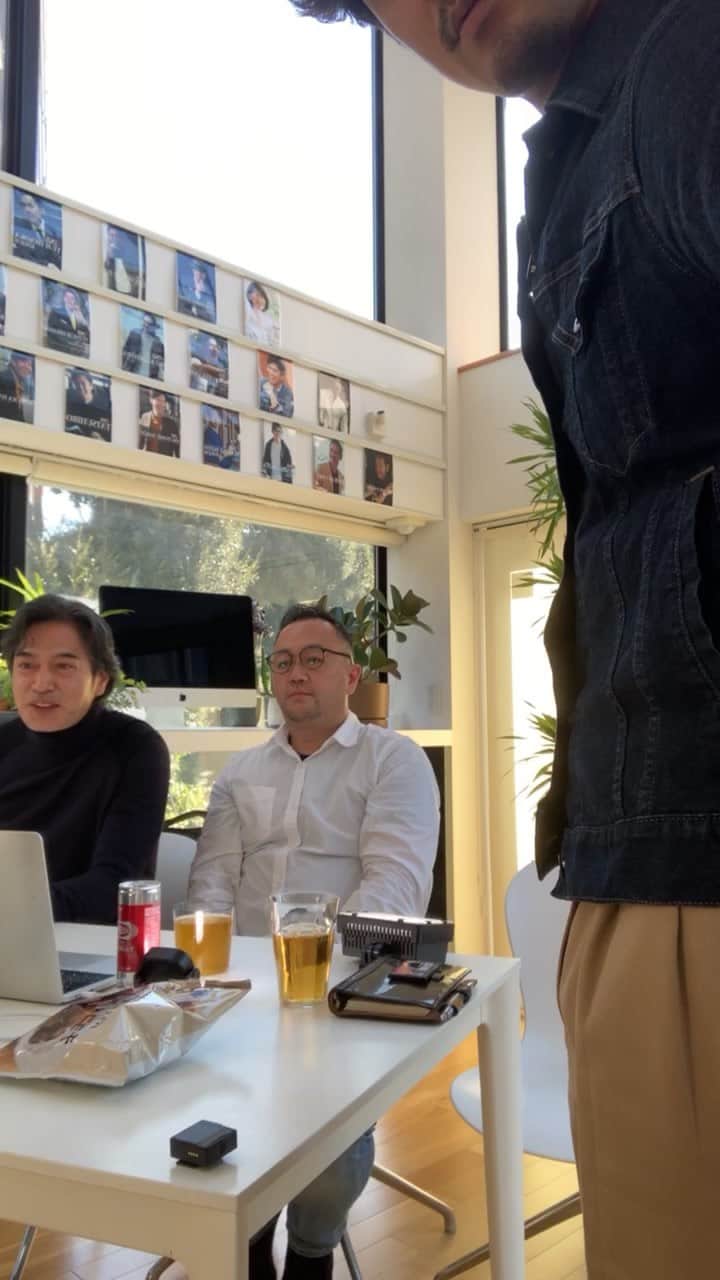 江口雅也のインスタグラム：「ご視聴有難うございました！ 長々付き合っていただきまして🙇‍♂️  アーカイブ残しますので、ご興味ある方はゆるりと観てみてください。  @heads_corporation  @toshiyagoichu  @sean_washida7862  @nakajimatakashi  🙏🙏🙏🙌🙌🙌」