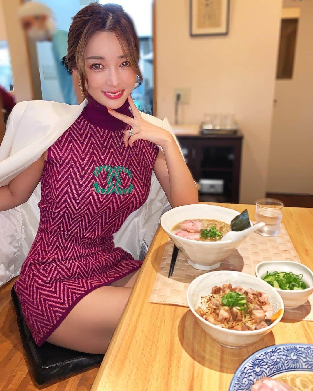 濱野りれのグルメインスタ